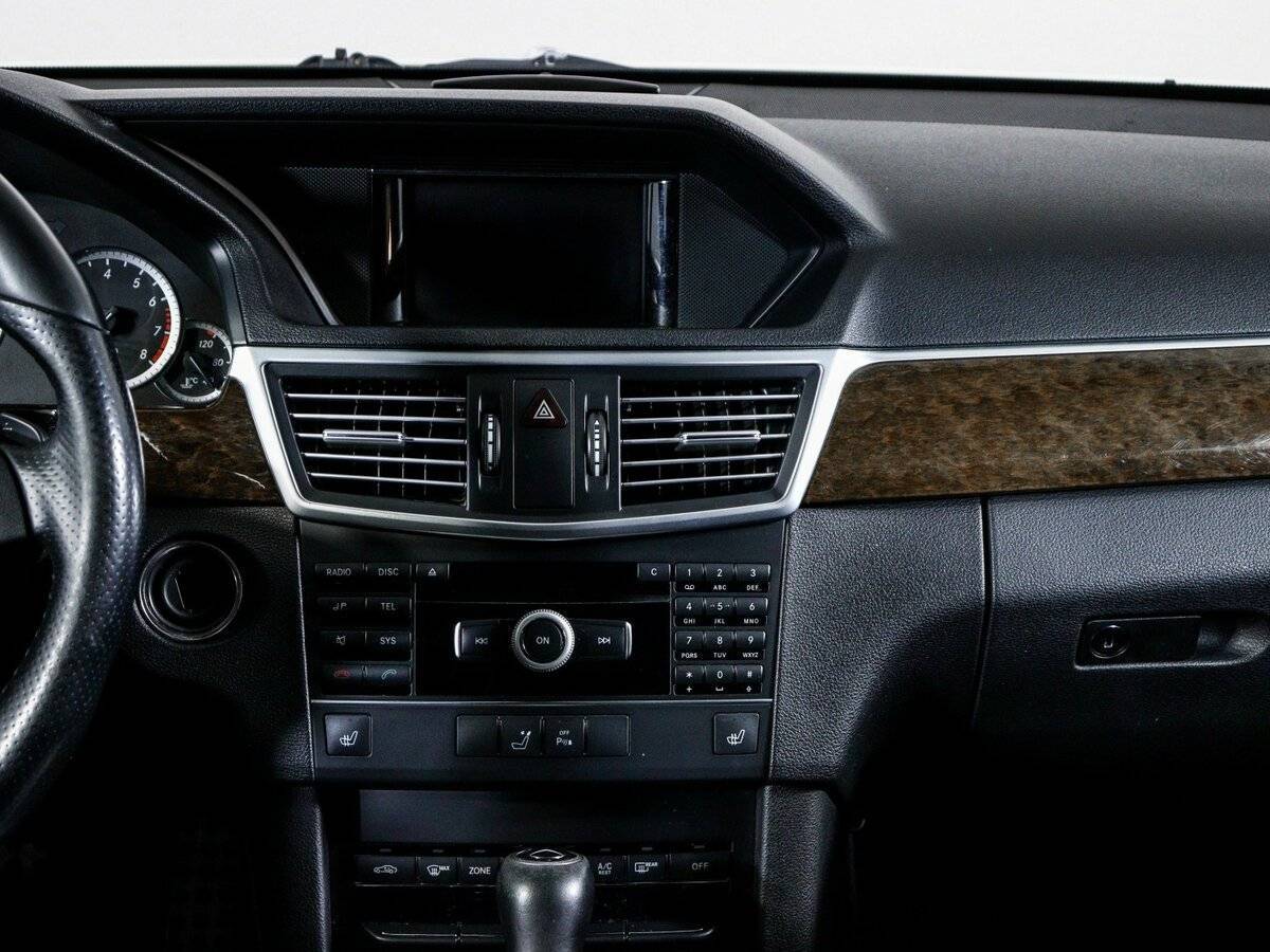 Mercedes-Benz E-Класс с пробегом — 2011 год. Фото: #12