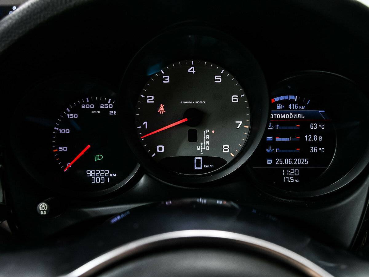 Porsche Macan с пробегом — 2015 год. Фото: #9