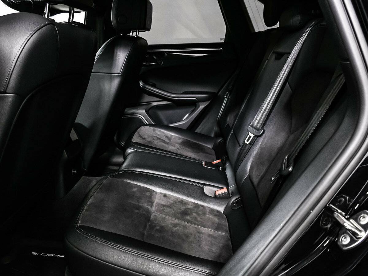 Porsche Macan с пробегом — 2015 год. Фото: #11