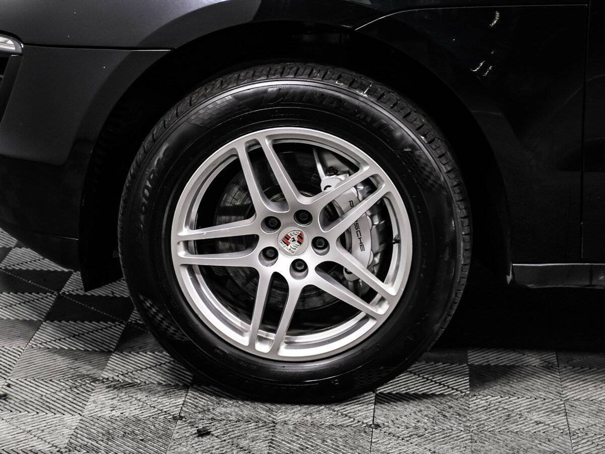 Porsche Macan с пробегом — 2015 год. Фото: #13