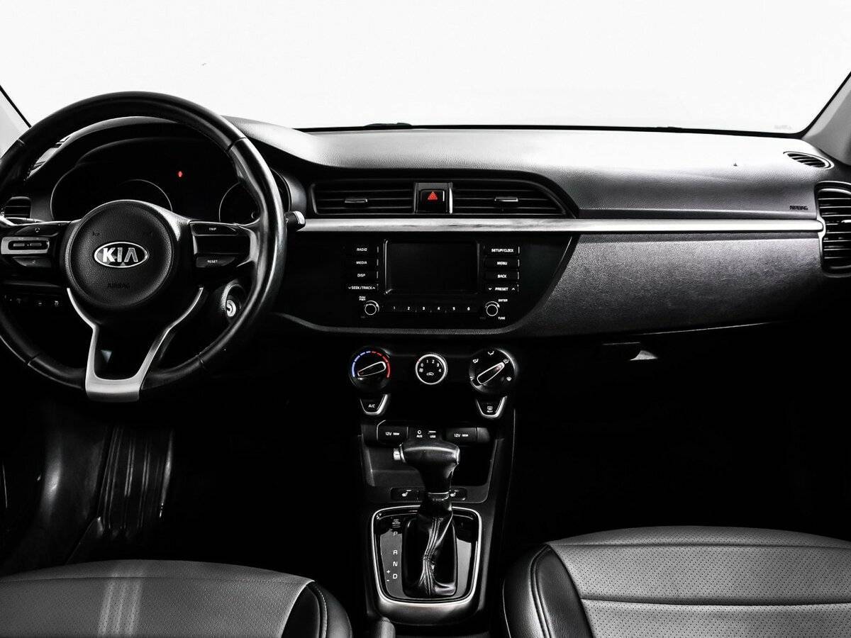 Kia Rio с пробегом — 2017 год. Фото: #10