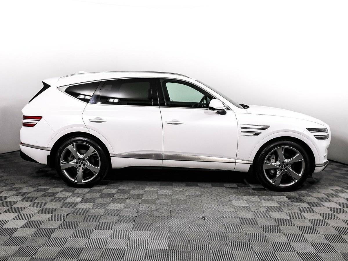 Genesis GV80 с пробегом — 2021 год. Фото: #3