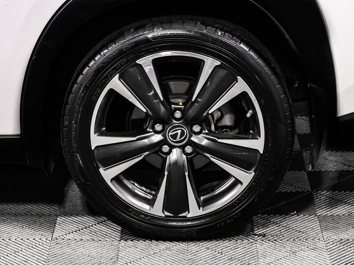 Lexus UX с пробегом — 2019 год. Фото: #13