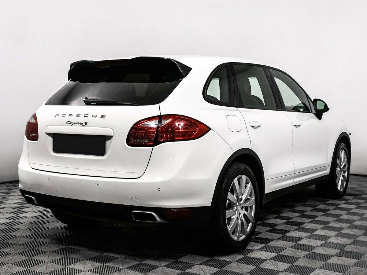 Porsche Cayenne с пробегом — 2010 год. Фото: #4