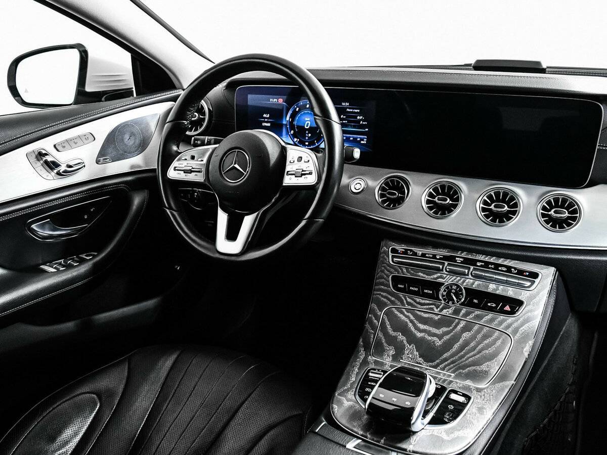 Mercedes-Benz CLS с пробегом — 2018 год. Фото: #8