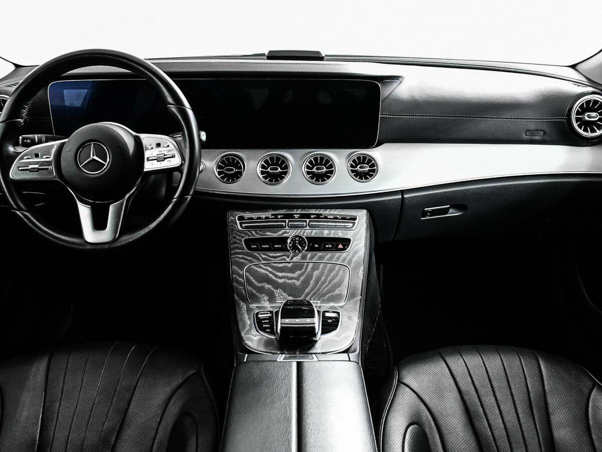 Mercedes-Benz CLS с пробегом — 2018 год. Фото: #10