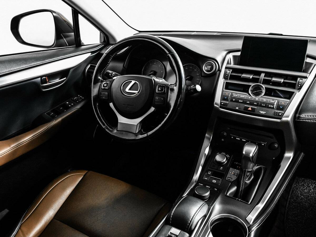 Lexus NX с пробегом — 2016 год. Фото: #8