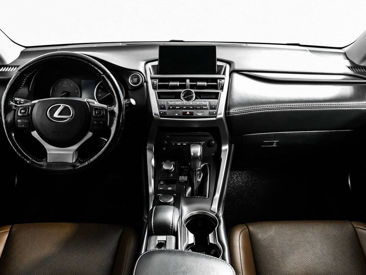 Lexus NX с пробегом — 2016 год. Фото: #10