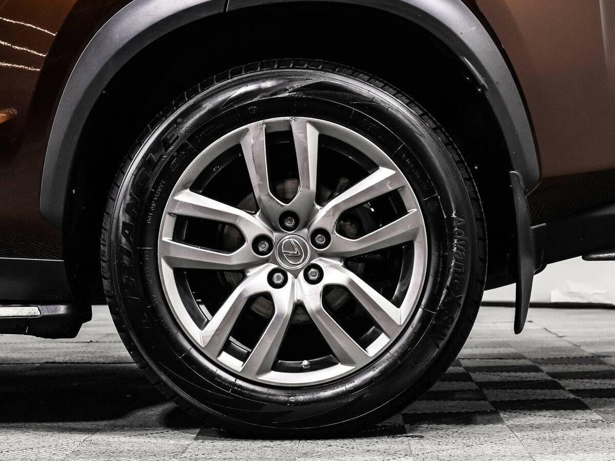 Lexus NX с пробегом — 2016 год. Фото: #14