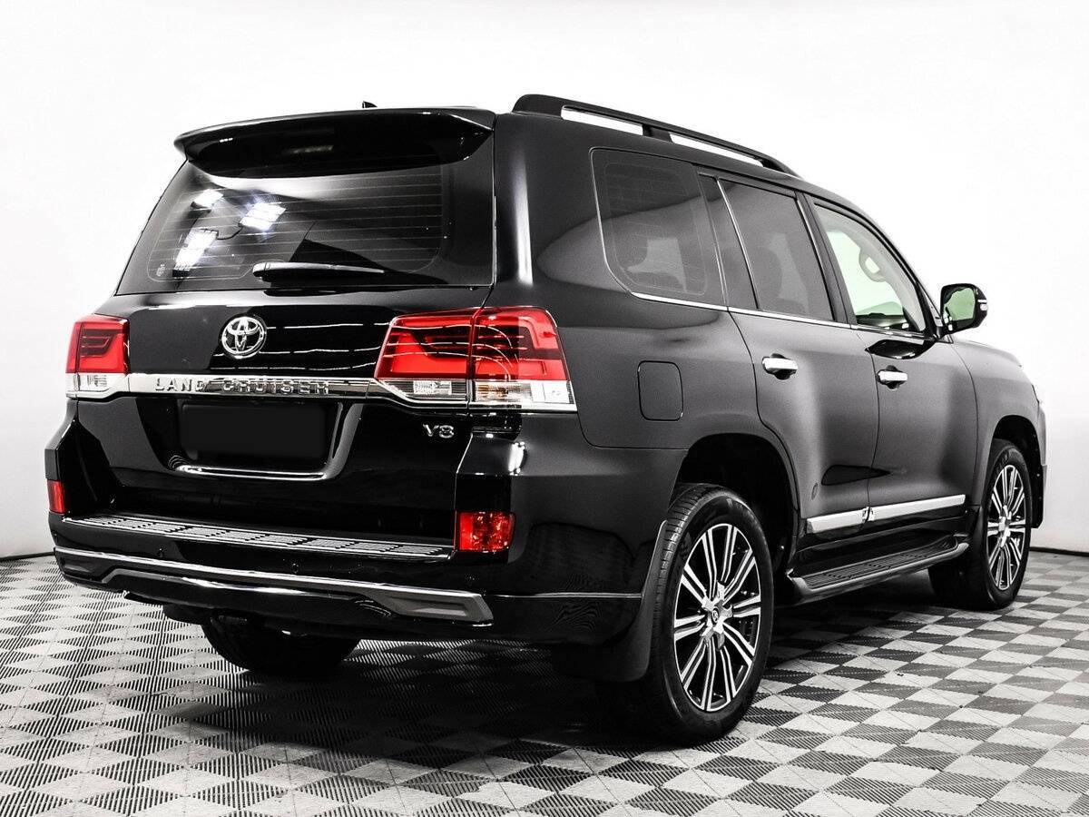 Toyota Land Cruiser с пробегом — 2015 год. Фото: #4