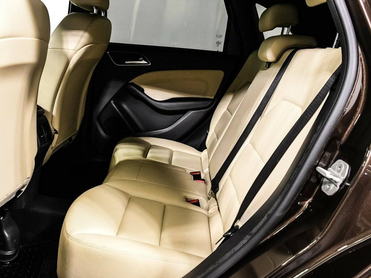 Mercedes-Benz B-Класс с пробегом — 2015 год. Фото: #12