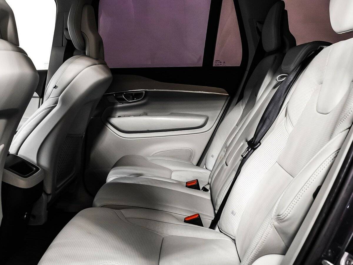Volvo XC90 с пробегом — 2016 год. Фото: #11
