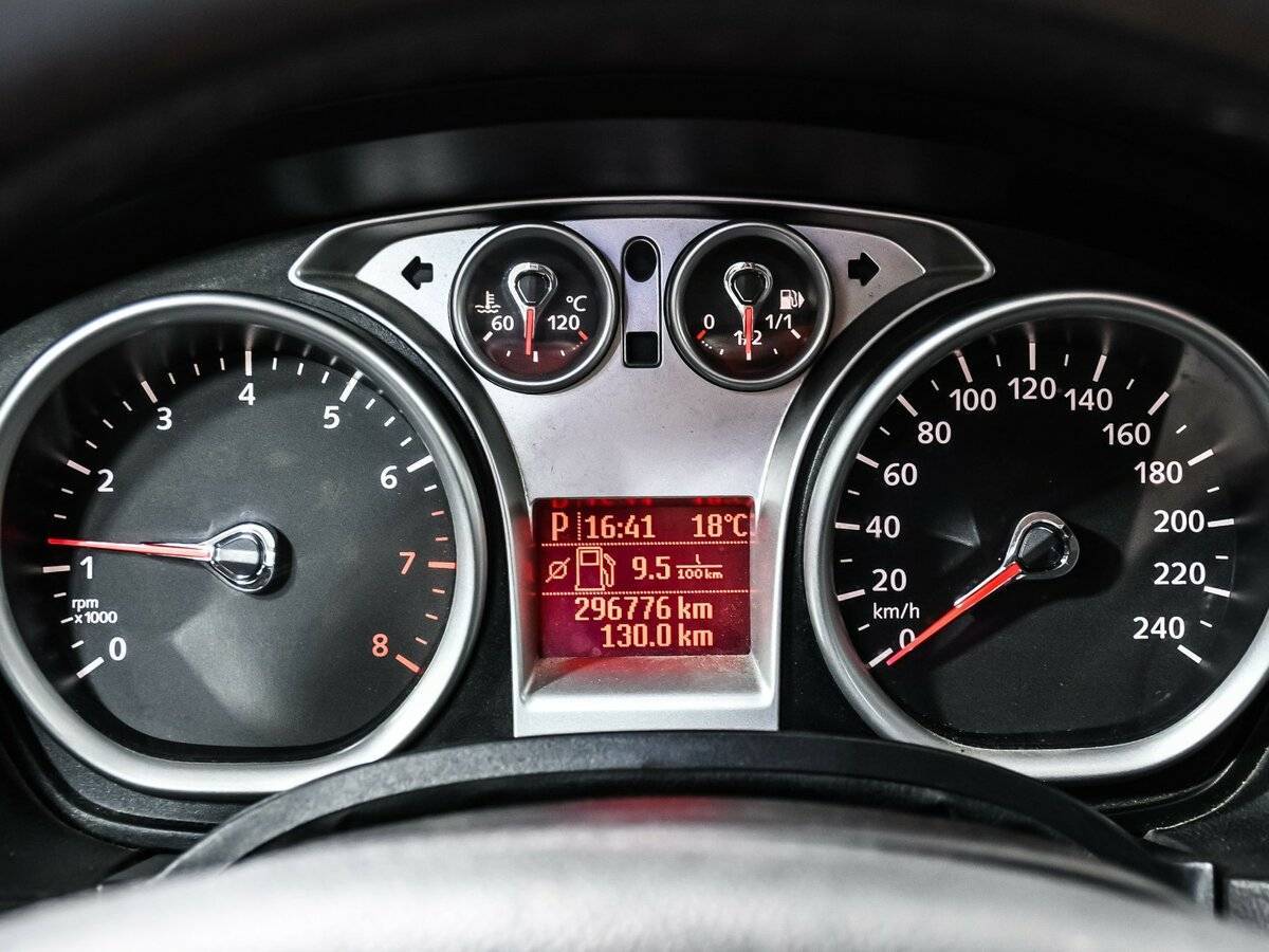 Ford Focus с пробегом — 2008 год. Фото: #9