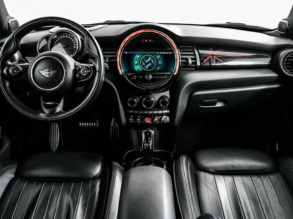 Mini Hatch с пробегом — 2020 год. Фото: #10