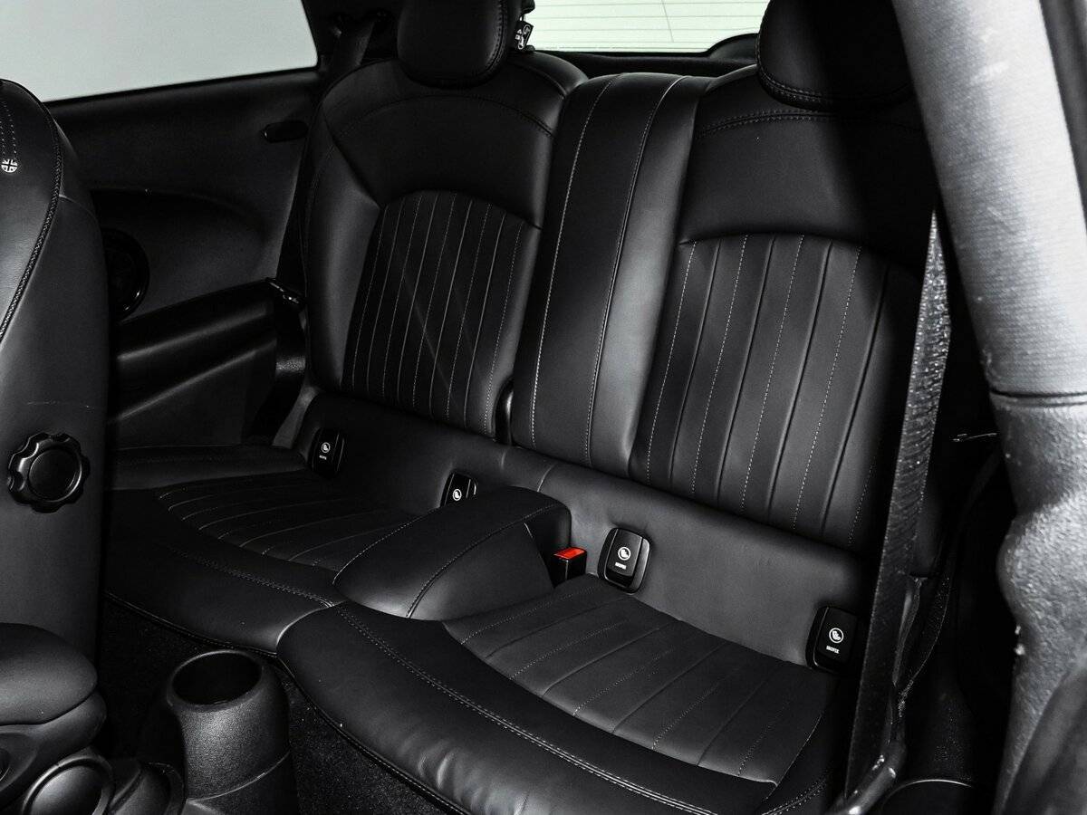 Mini Hatch с пробегом — 2020 год. Фото: #13