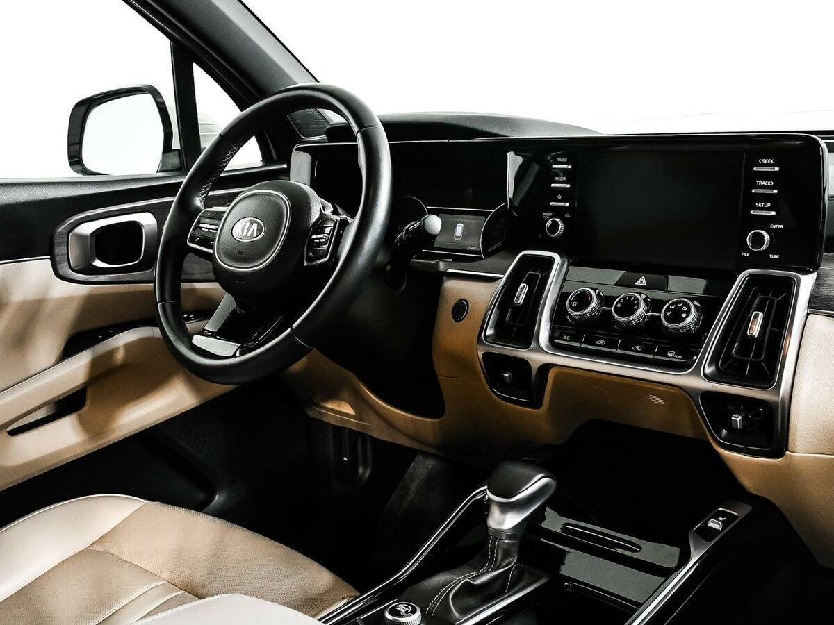 Kia Sorento с пробегом — 2020 год. Фото: #8