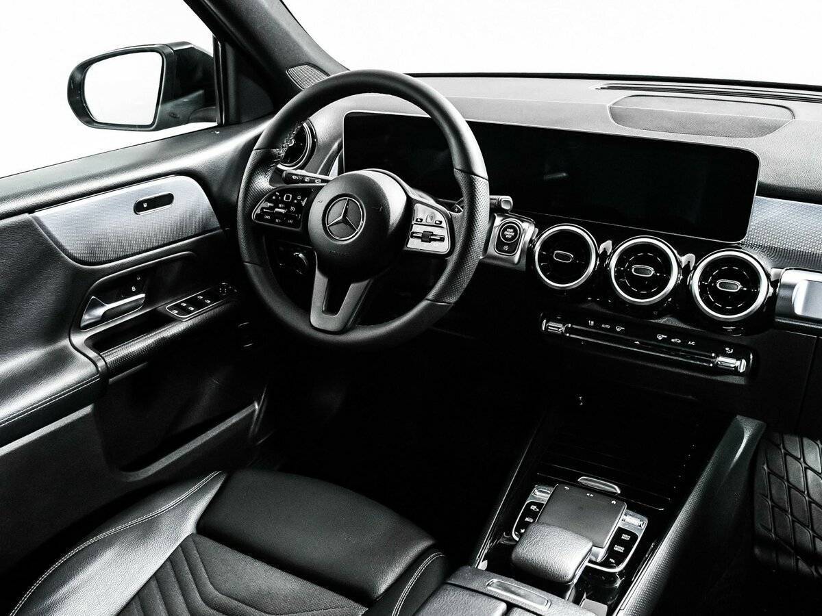 Mercedes-Benz GLB с пробегом — 2020 год. Фото: #8