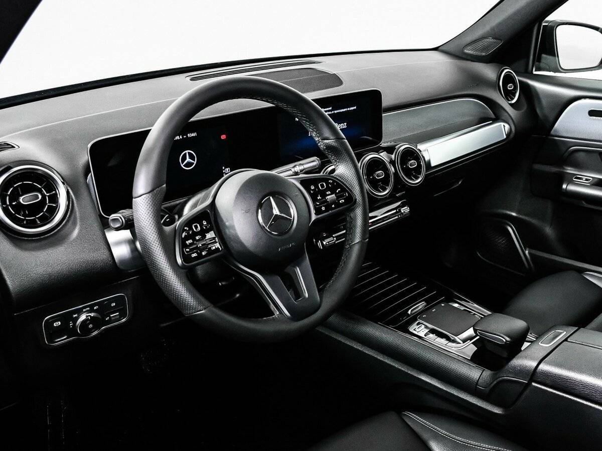 Mercedes-Benz GLB с пробегом — 2020 год. Фото: #11