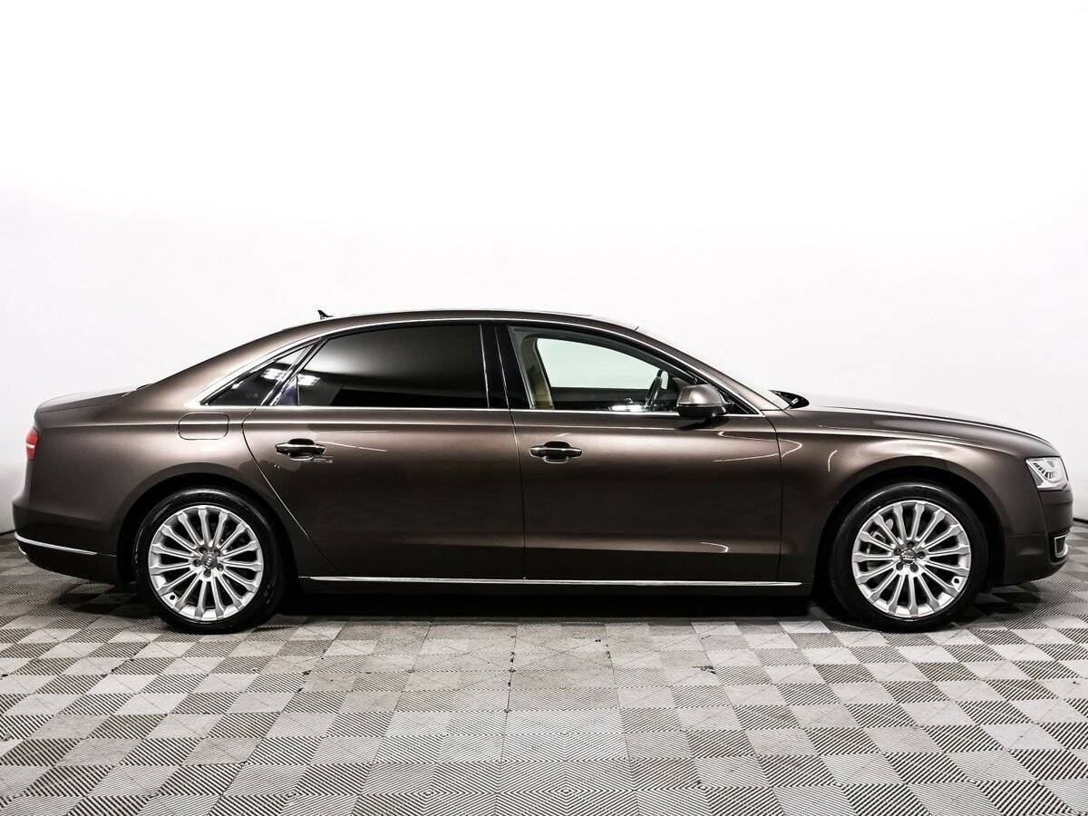 Audi A8 с пробегом — 2015 год. Фото: #3