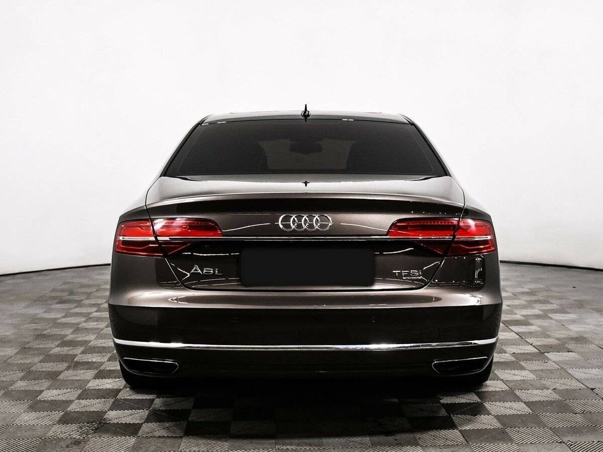 Audi A8 с пробегом — 2015 год. Фото: #5