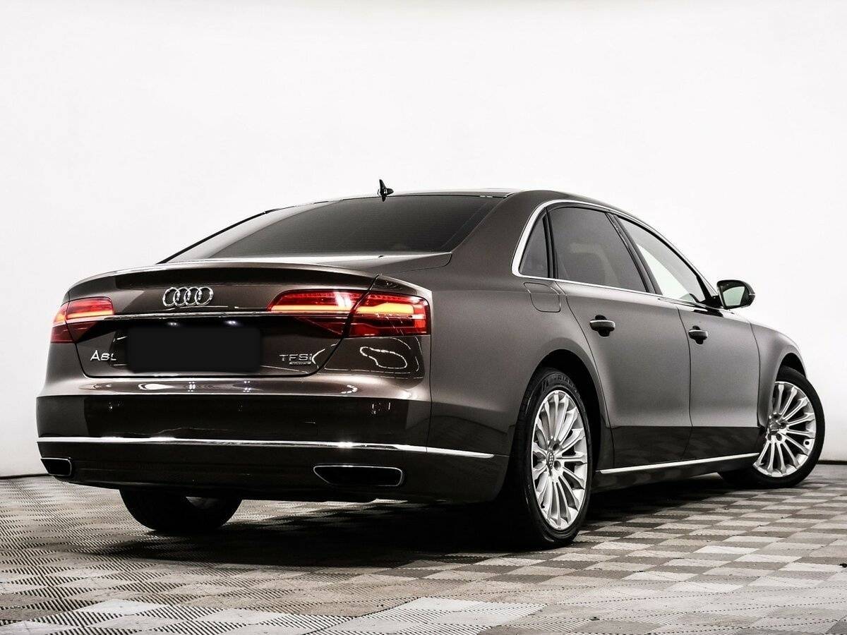 Audi A8 с пробегом — 2015 год. Фото: #17