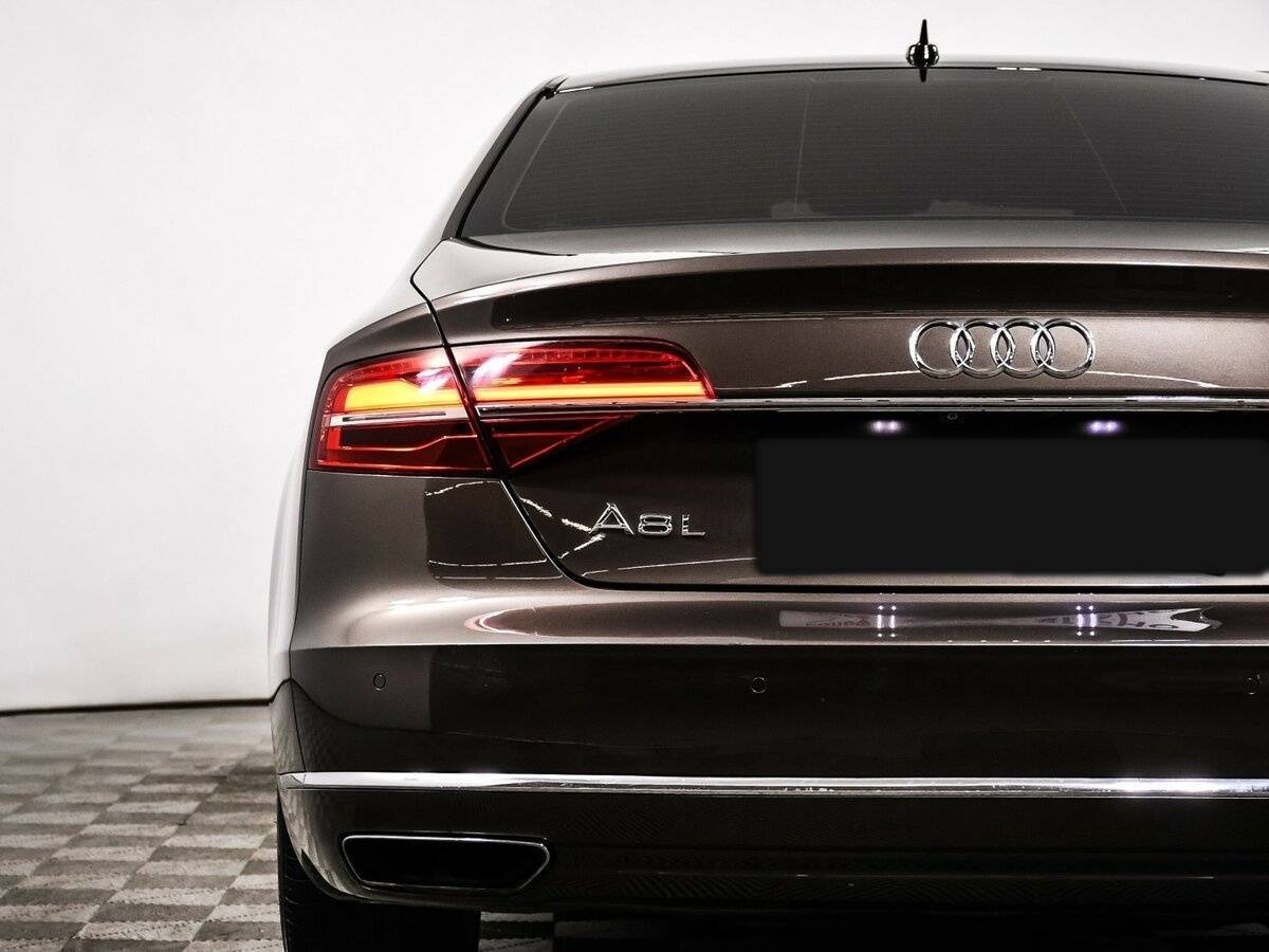 Audi A8 с пробегом — 2015 год. Фото: #18