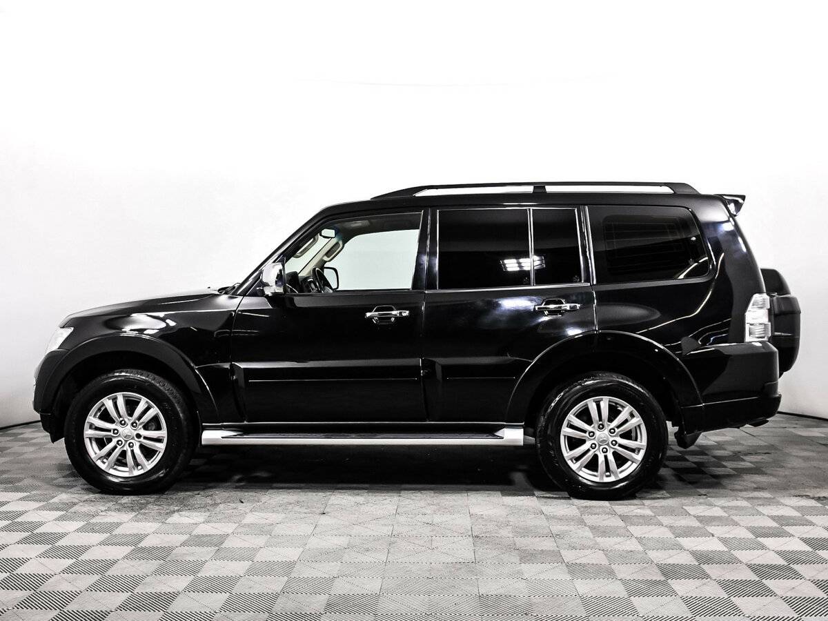 Mitsubishi Pajero с пробегом — 2017 год. Фото: #7