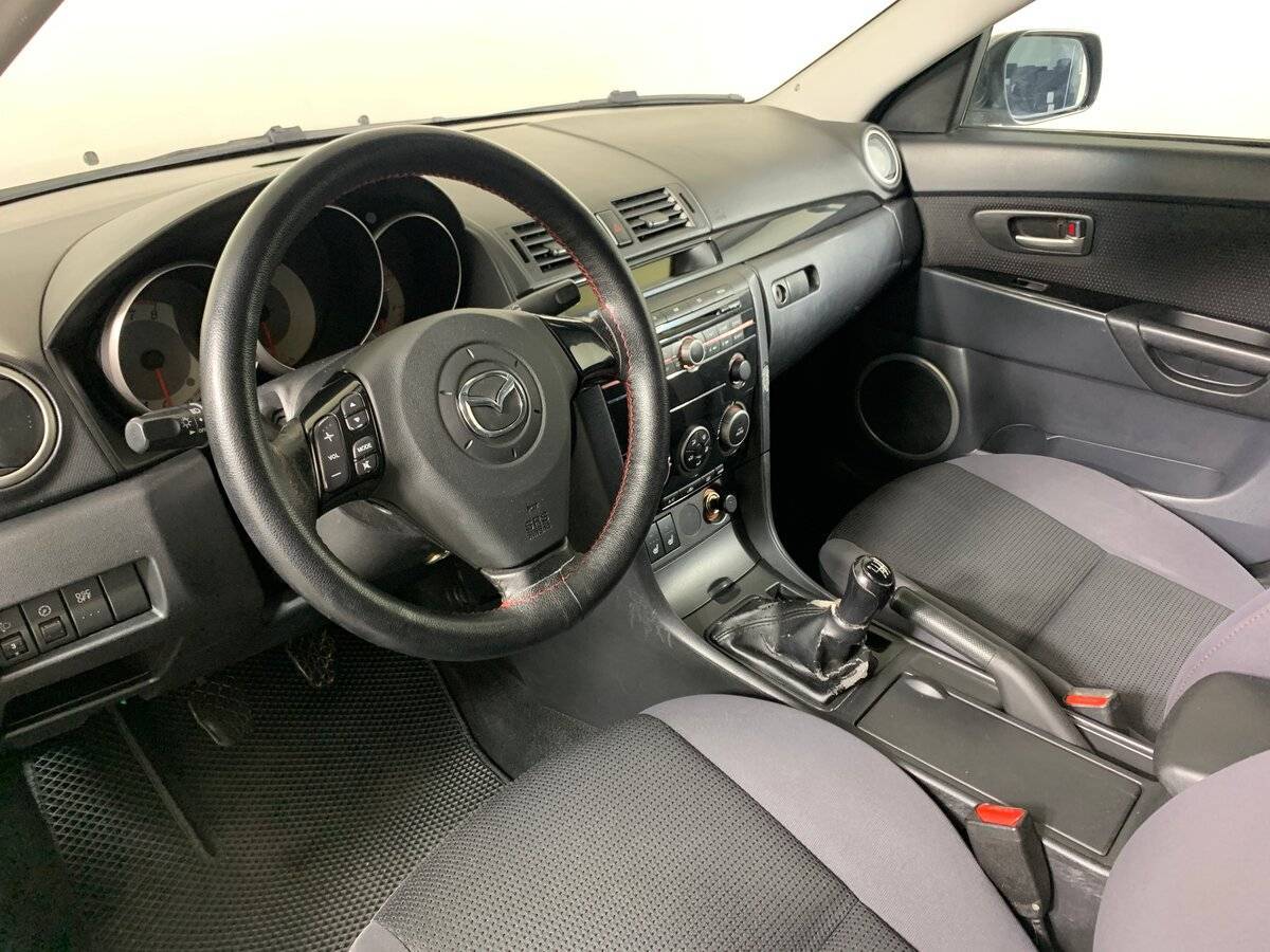 Mazda 3 с пробегом — 2008 год. Фото: #10