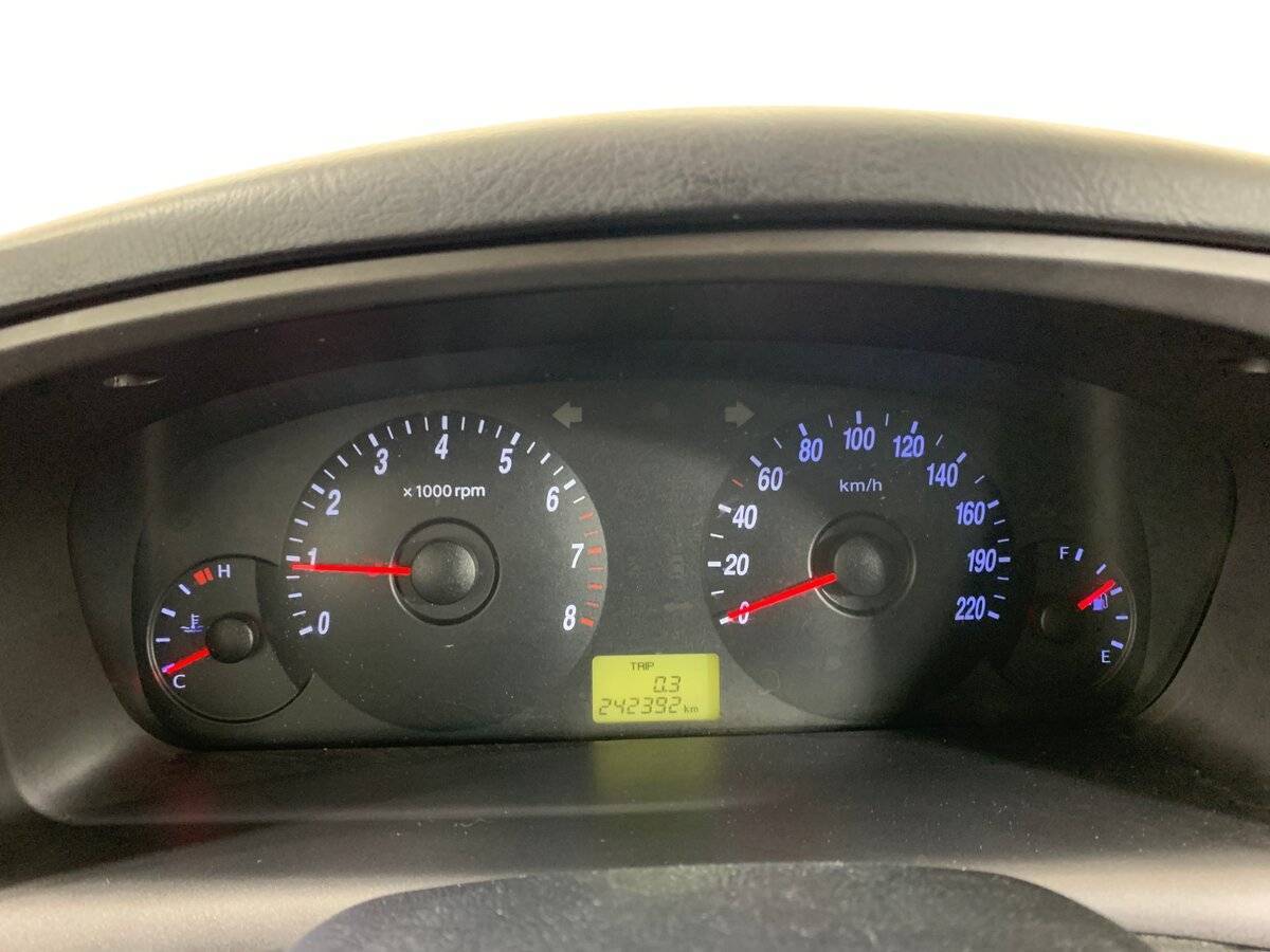 Hyundai Elantra с пробегом — 2009 год. Фото: #13