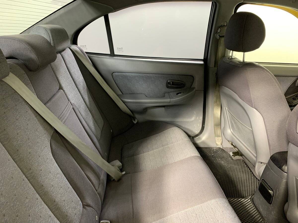 Hyundai Elantra с пробегом — 2009 год. Фото: #16