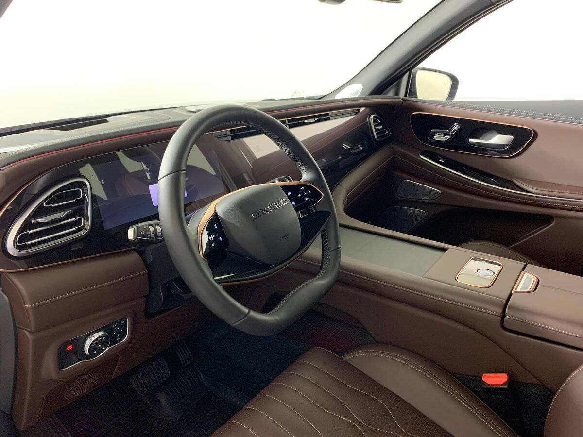 EXEED VX с пробегом — 2023 год. Фото: #10