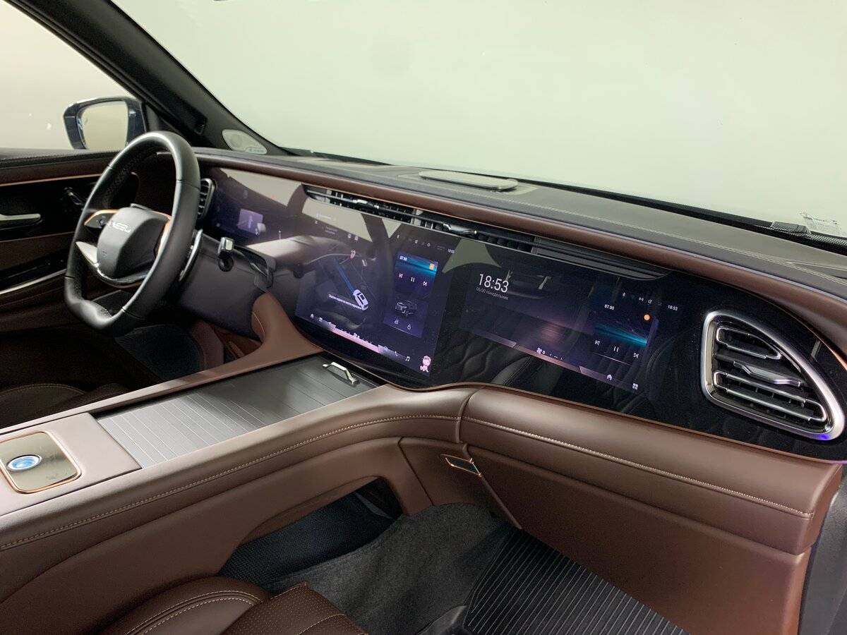 EXEED VX с пробегом — 2023 год. Фото: #12