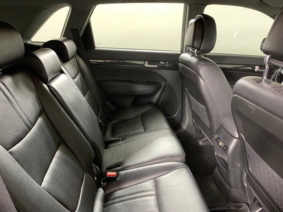 Kia Sorento с пробегом — 2017 год. Фото: #16