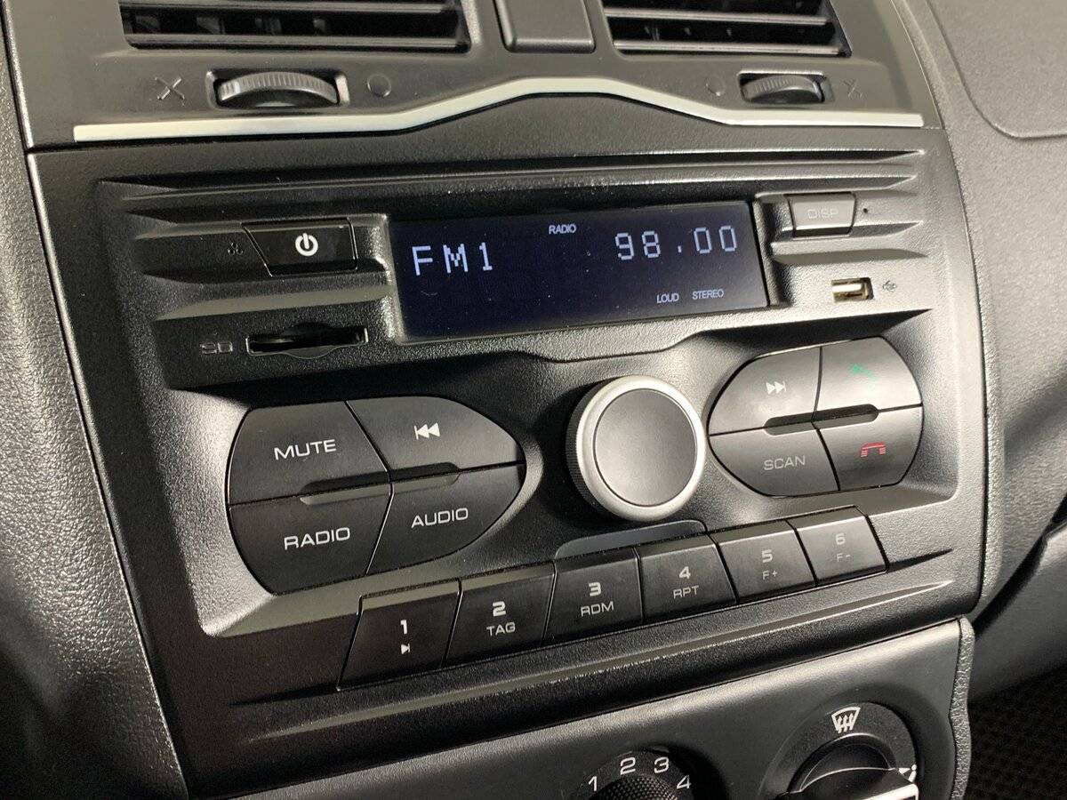 Lada (ВАЗ) Granta с пробегом — 2024 год. Фото: #14