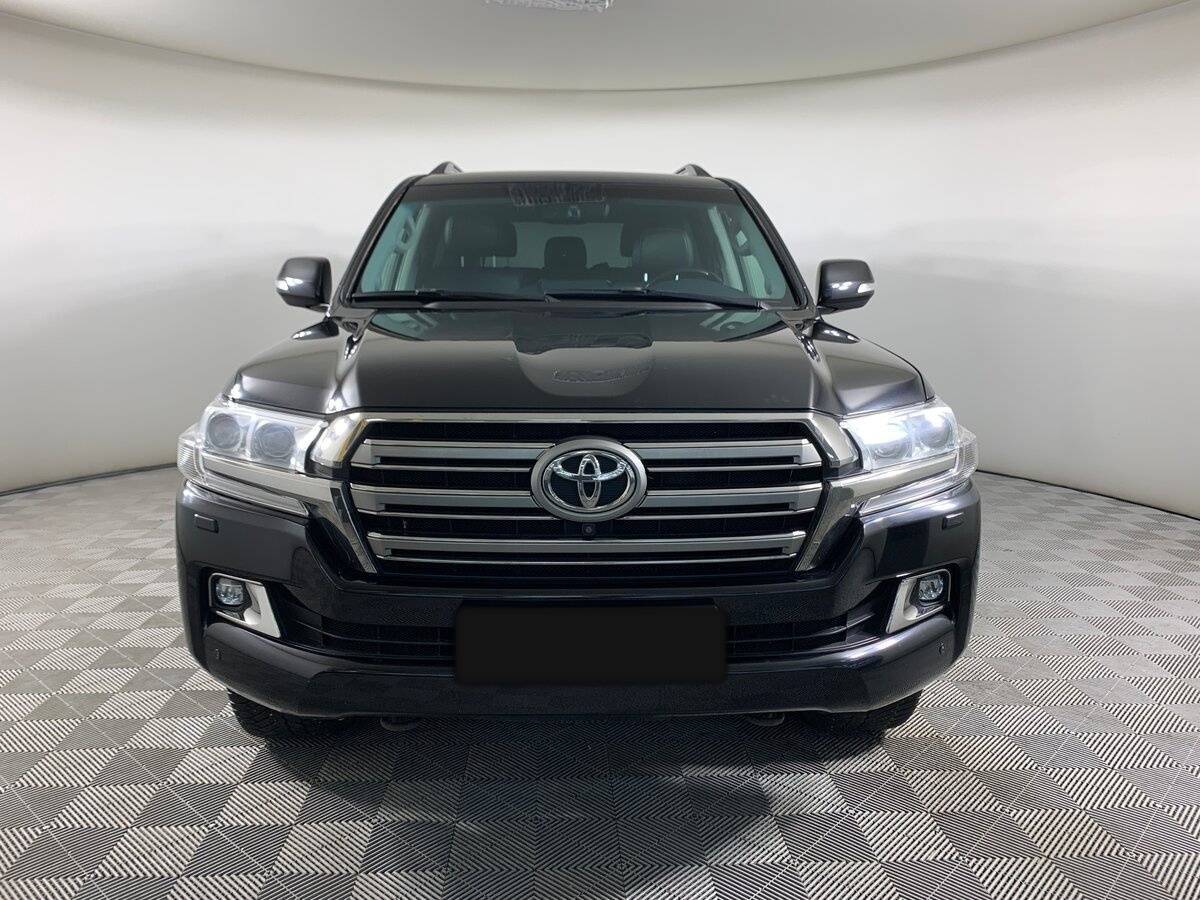 Toyota Land Cruiser с пробегом — 2019 год. Фото: #1