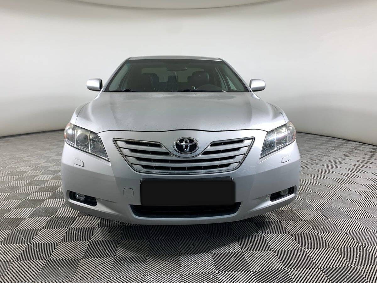 Toyota Camry с пробегом — 2008 год. Фото: #1