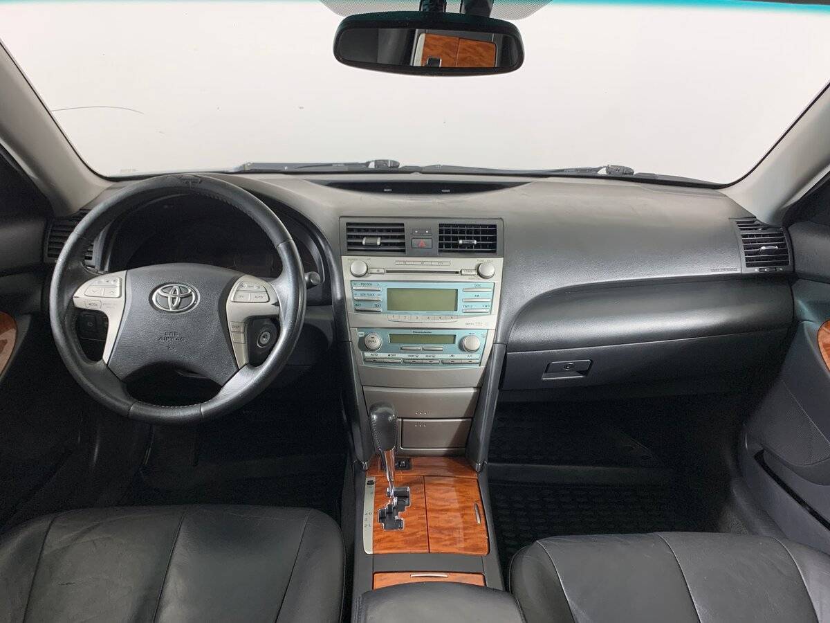 Toyota Camry с пробегом — 2008 год. Фото: #11