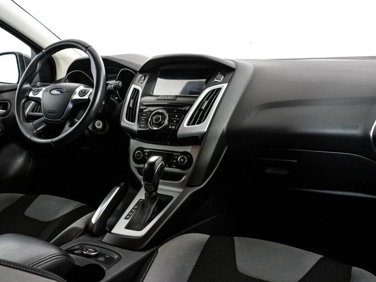 Ford Focus с пробегом — 2011 год. Фото: #6