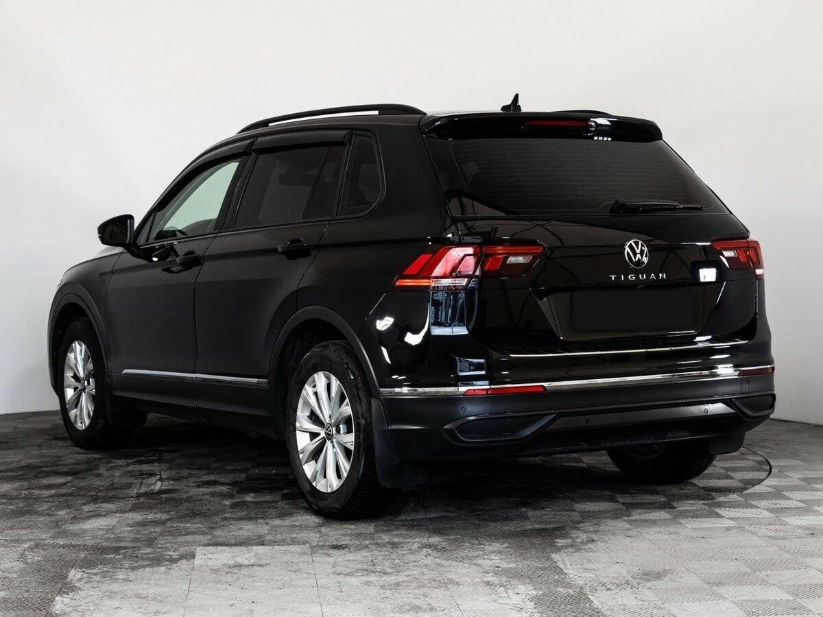 Volkswagen Tiguan с пробегом — 2021 год. Фото: #5