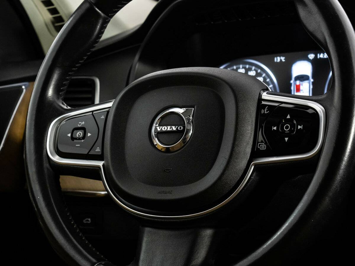 Volvo XC90 с пробегом — 2016 год. Фото: #12