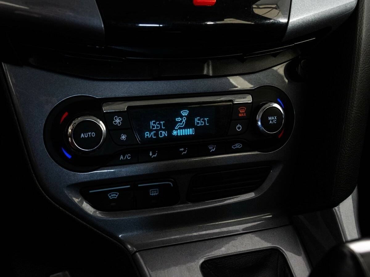 Ford Focus с пробегом — 2012 год. Фото: #14