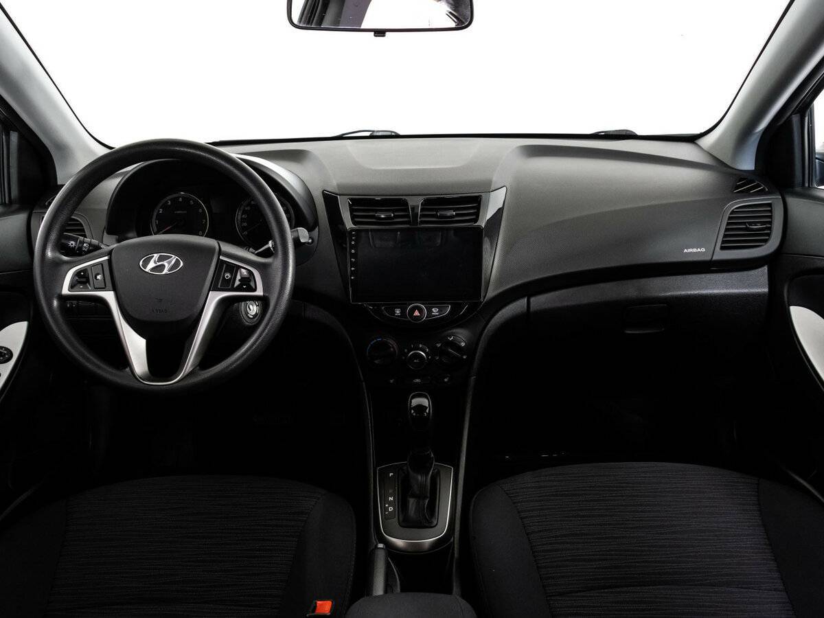 Hyundai Solaris с пробегом — 2016 год. Фото: #7