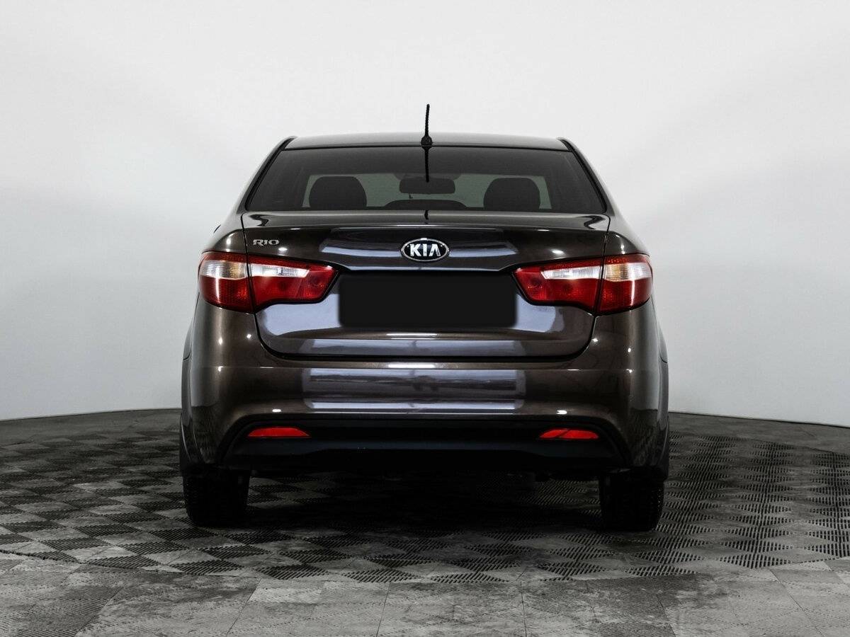 Kia Rio с пробегом — 2014 год. Фото: #5