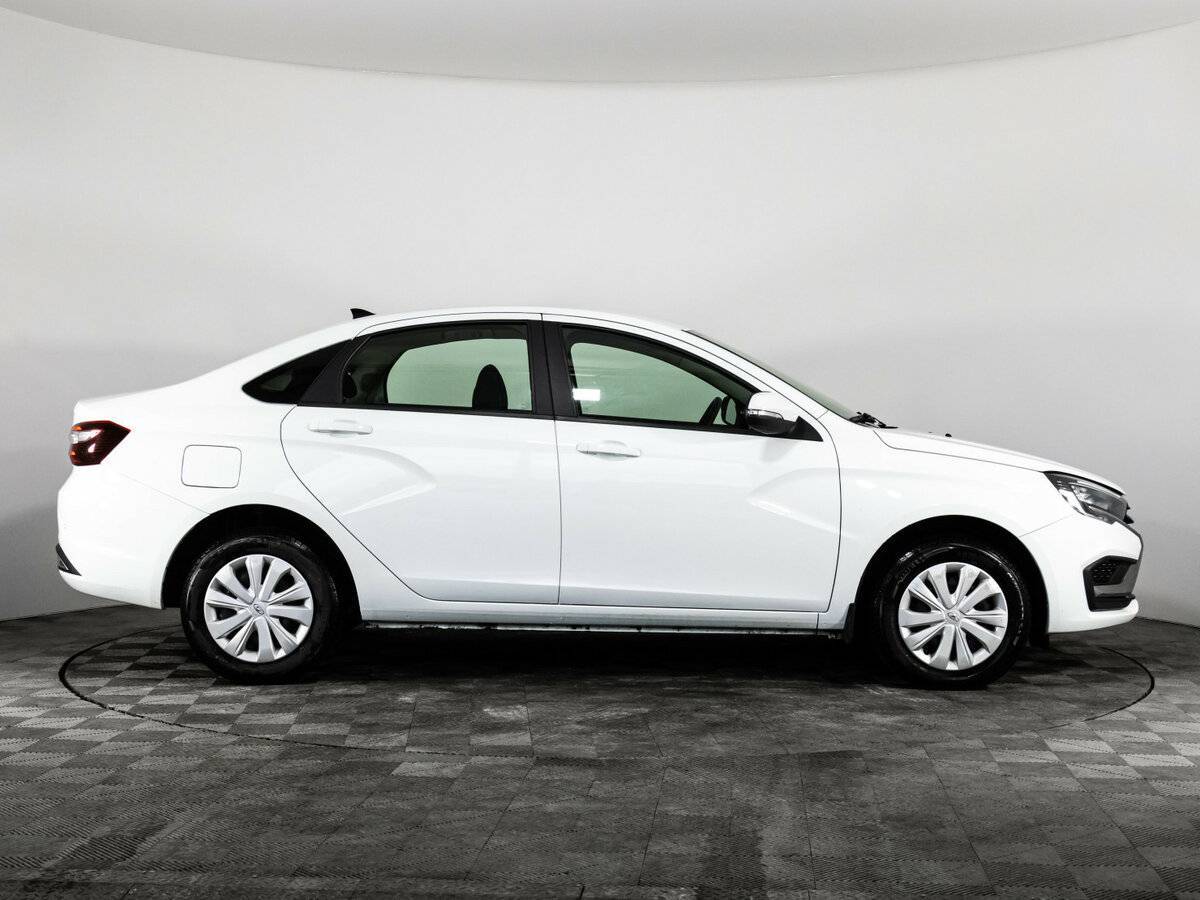 Lada (ВАЗ) Vesta с пробегом — 2024 год. Фото: #3