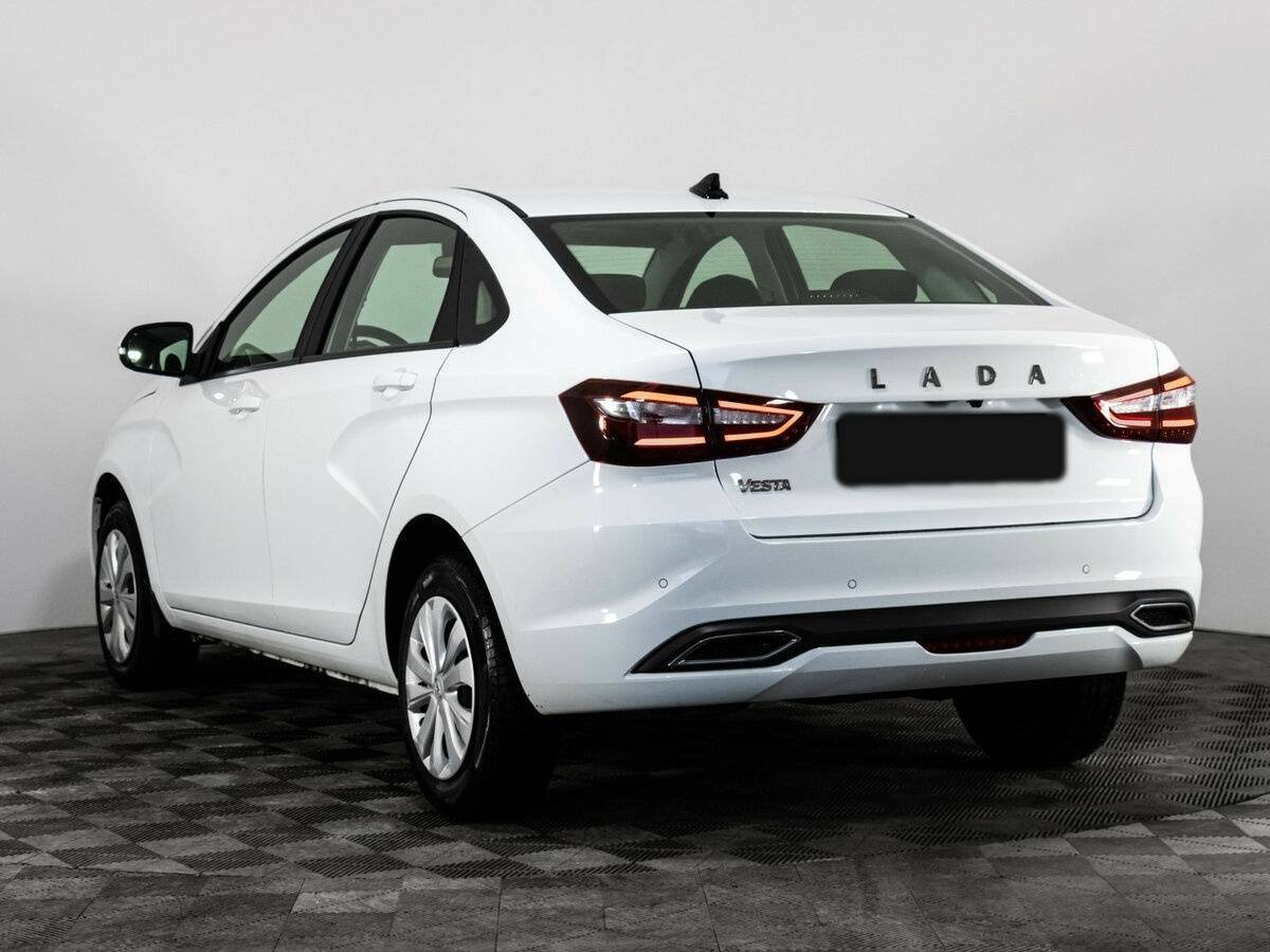 Lada (ВАЗ) Vesta с пробегом — 2024 год. Фото: #6