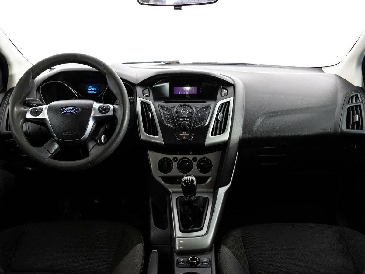 Ford Focus с пробегом — 2011 год. Фото: #9