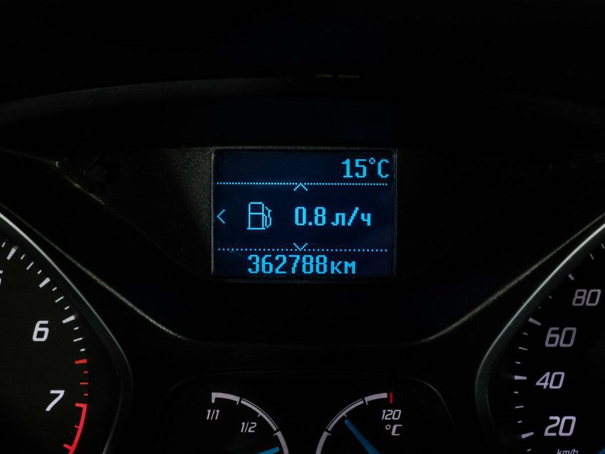 Ford Focus с пробегом — 2011 год. Фото: #14