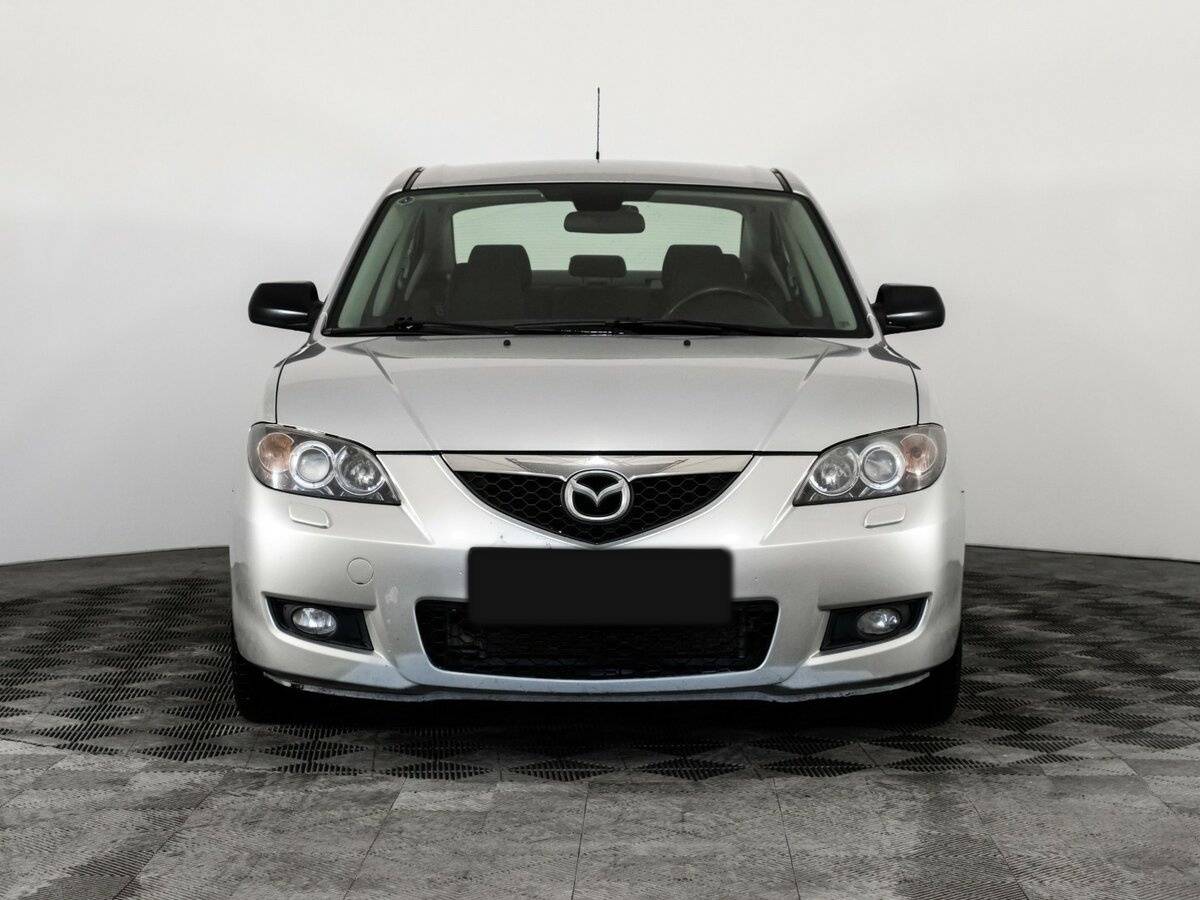 Mazda 3 с пробегом — 2008 год. Фото: #1