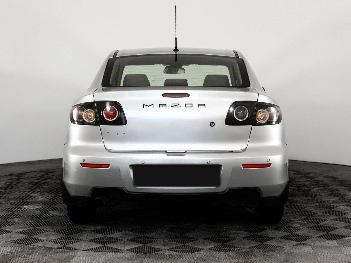 Mazda 3 с пробегом — 2008 год. Фото: #5