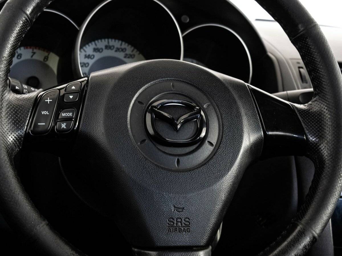 Mazda 3 с пробегом — 2008 год. Фото: #12